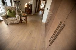 mafi OAK Country brushed | natural and white oil - 8