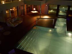 Carre Bleu Indoor-outdoor pool - 3