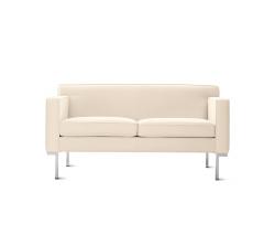 Design Within Reach Theatre Two-Seater диван с обивкой из ткани - 1