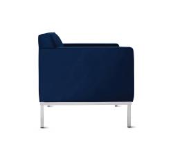 Design Within Reach Theatre Two-Seater диван с обивкой из ткани - 4