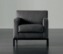 Изображение продукта Meridiani Berry кресло с подлокотниками