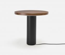 Изображение продукта Rich, Brilliant, Willing. Radient стол