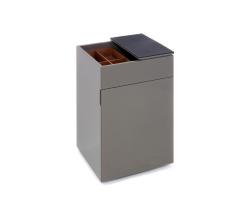 Изображение продукта Schönbuch HESPERIDE MAKE-UP TABLE Container