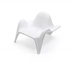 Изображение продукта Vondom Vondom F3 кресло с подлокотниками