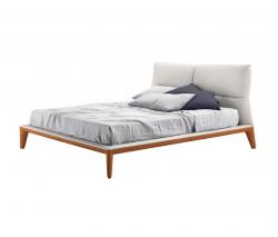 Изображение продукта Poltrona Frau Giselle