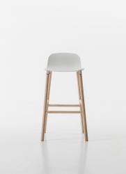 Изображение продукта Kristalia Sharky барный стул с низкой спинкой