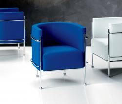 Изображение продукта Via Della Spiga Sweet кресло с подлокотниками