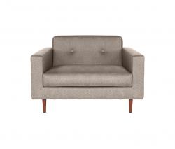 Изображение продукта Case Furniture Moulton кресло с подлокотниками