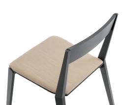Girsberger FINN Four-legged chair - 7