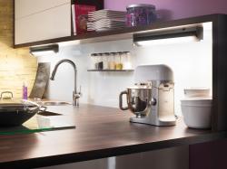 Изображение продукта Hera Memphis Under-Cabinet - Swivel and Tilt Under-Cabinet Luminaire