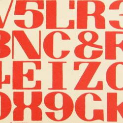 Изображение продукта Maharam Alphabet 002 Crimson On White